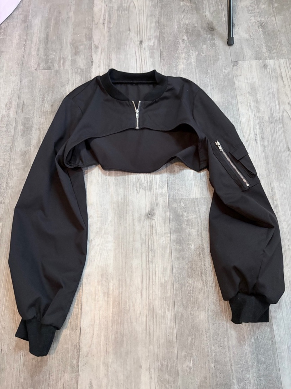 black super cropped jacket/shrug